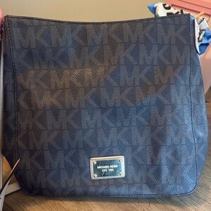 Authentic Michael Kors Crossbody